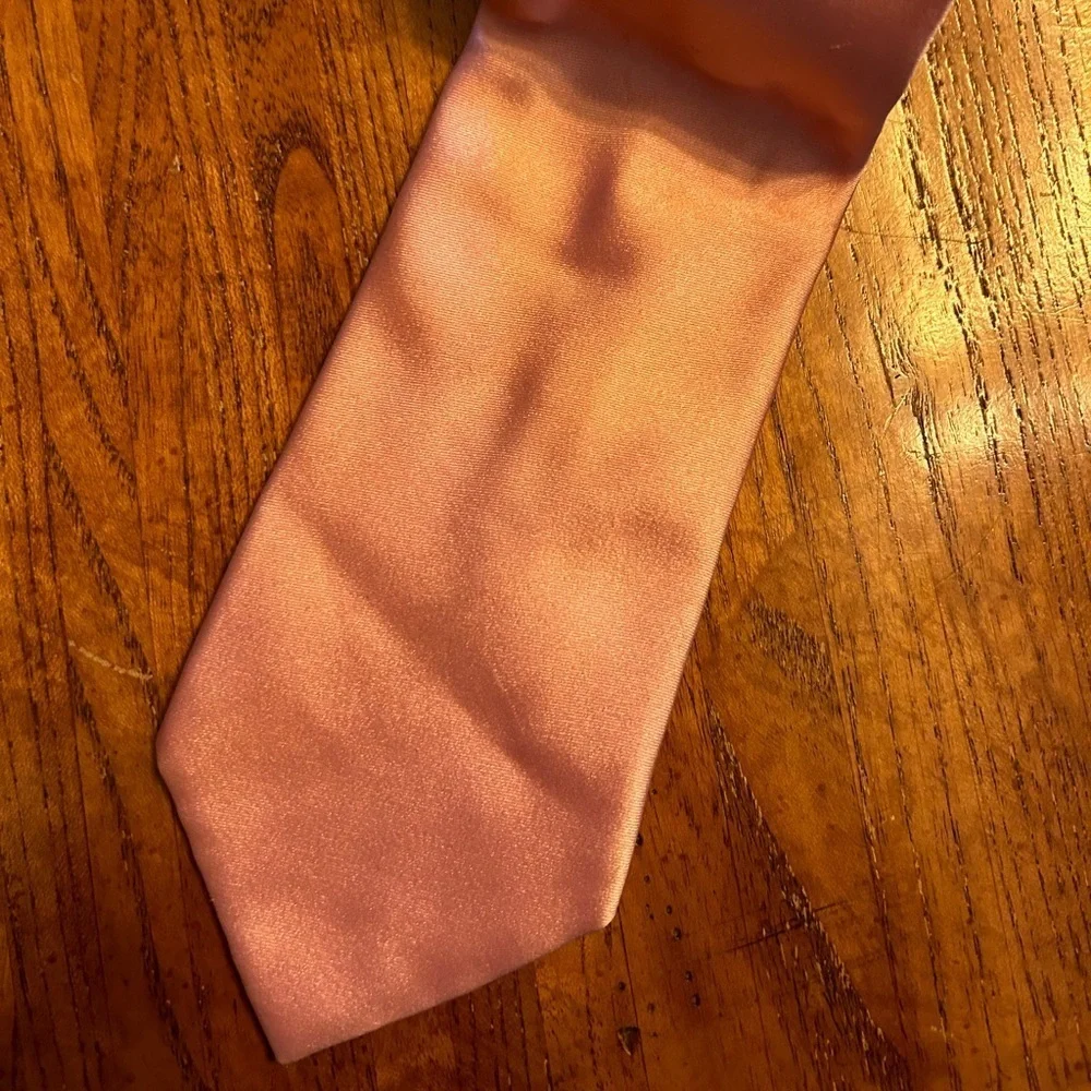 Saks Fifth Avenue Exclusive Men’s 100% Silk Tie